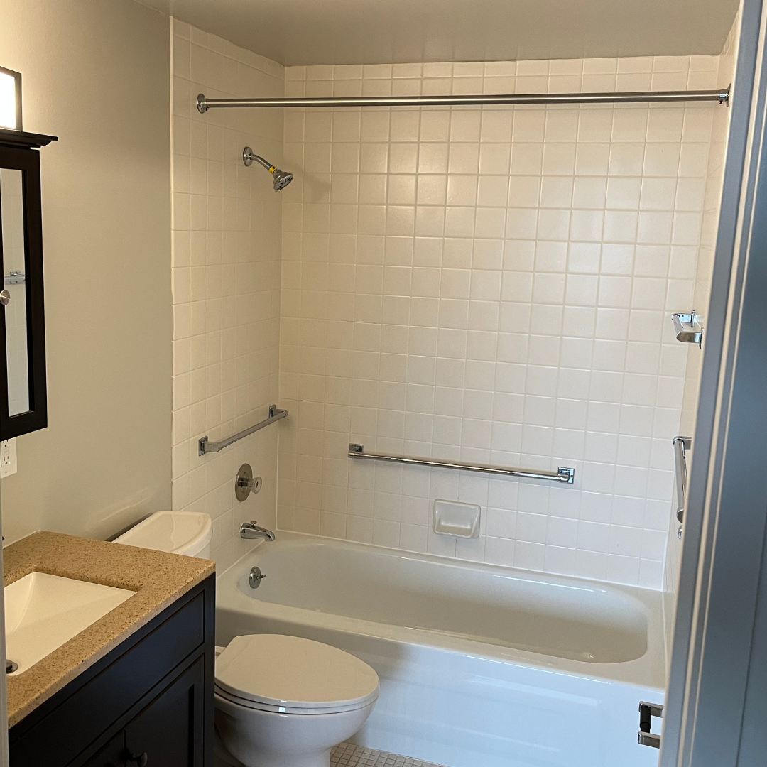 Housing 3_Bathroom